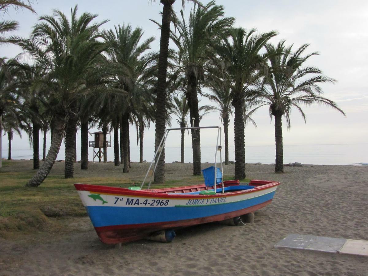 Carihuela Beach Torremolinos Exterior photo